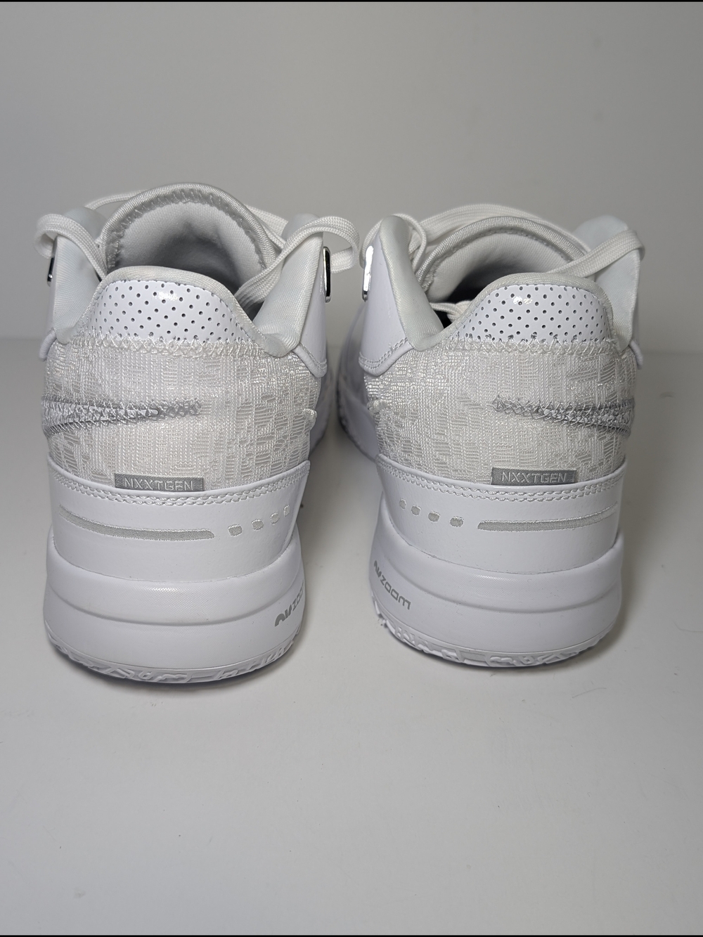 Size 8 - Nike Zoom LeBron NXXT Gen AMPD White Metallic Silver - Picture 5 of 9